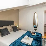 Poiais de São Bento by Spot On Apartments