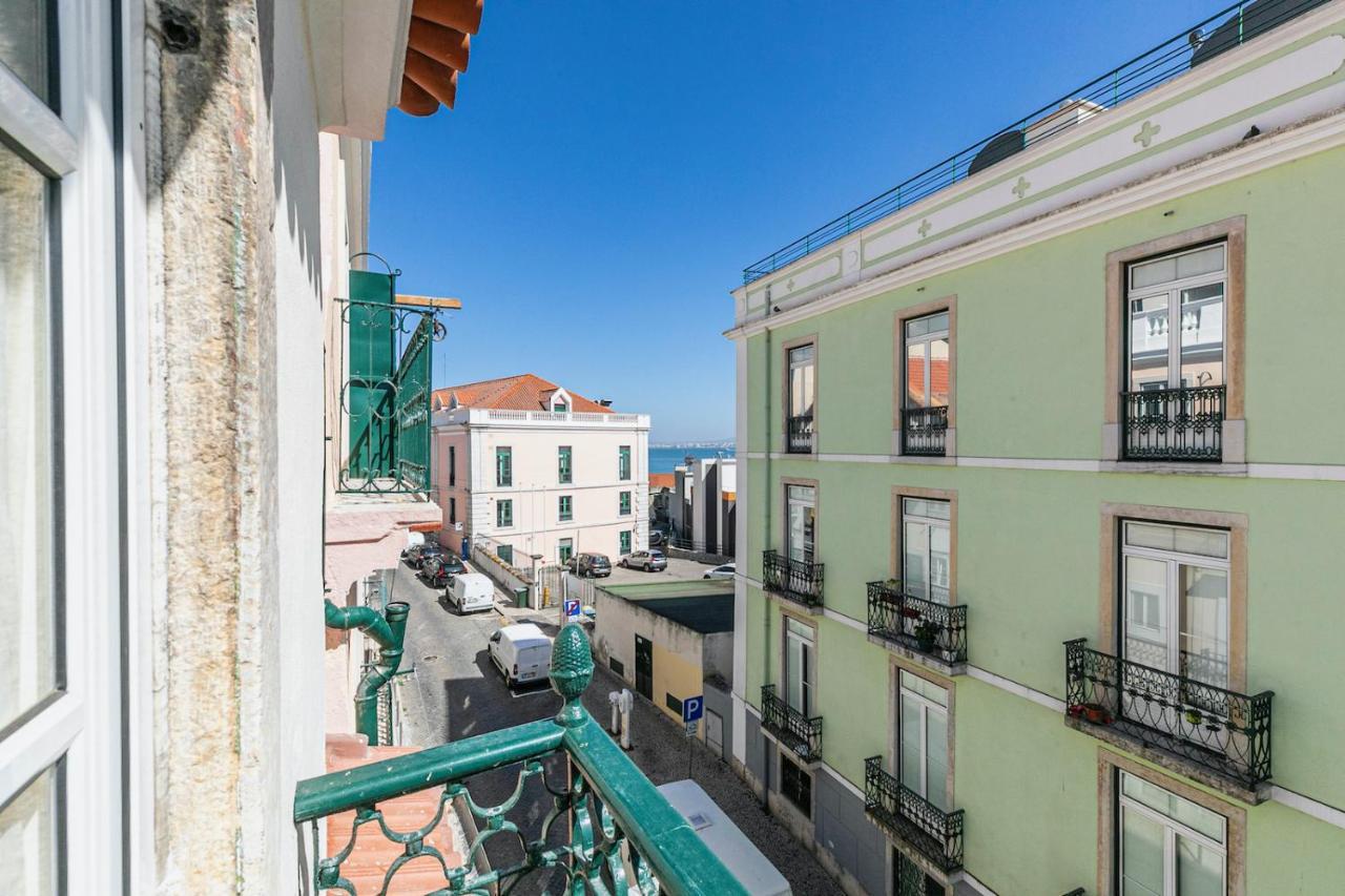 Moderno Em Bairro Tipico Lisboeta Appartement Lissabon