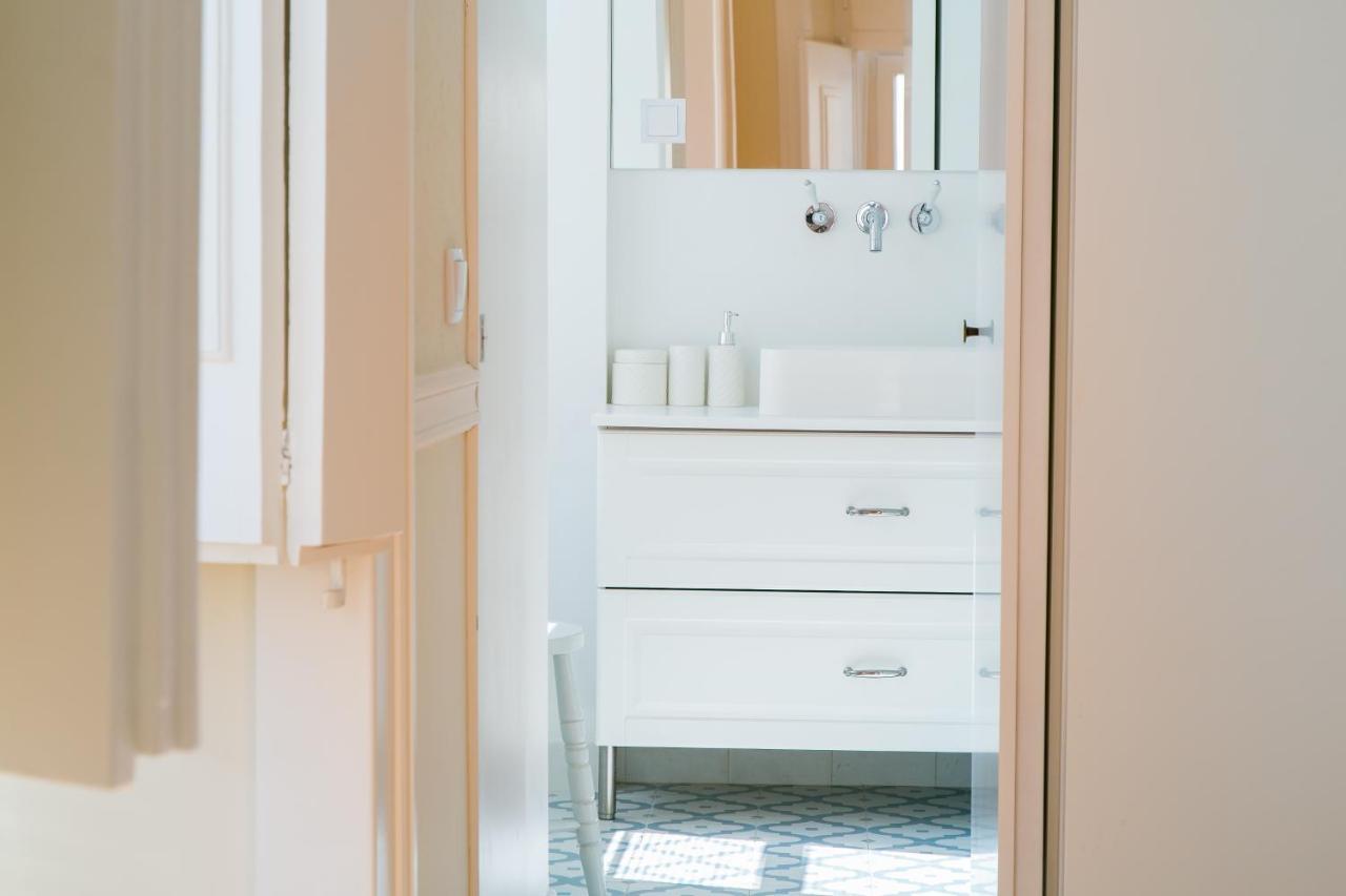 Apartment Chiado Deluxe Gem 4bdr Amazing Lisbon