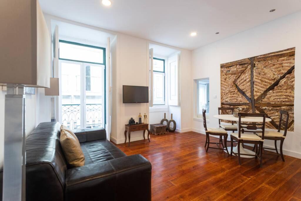 Historical Center Renewed Appartement *