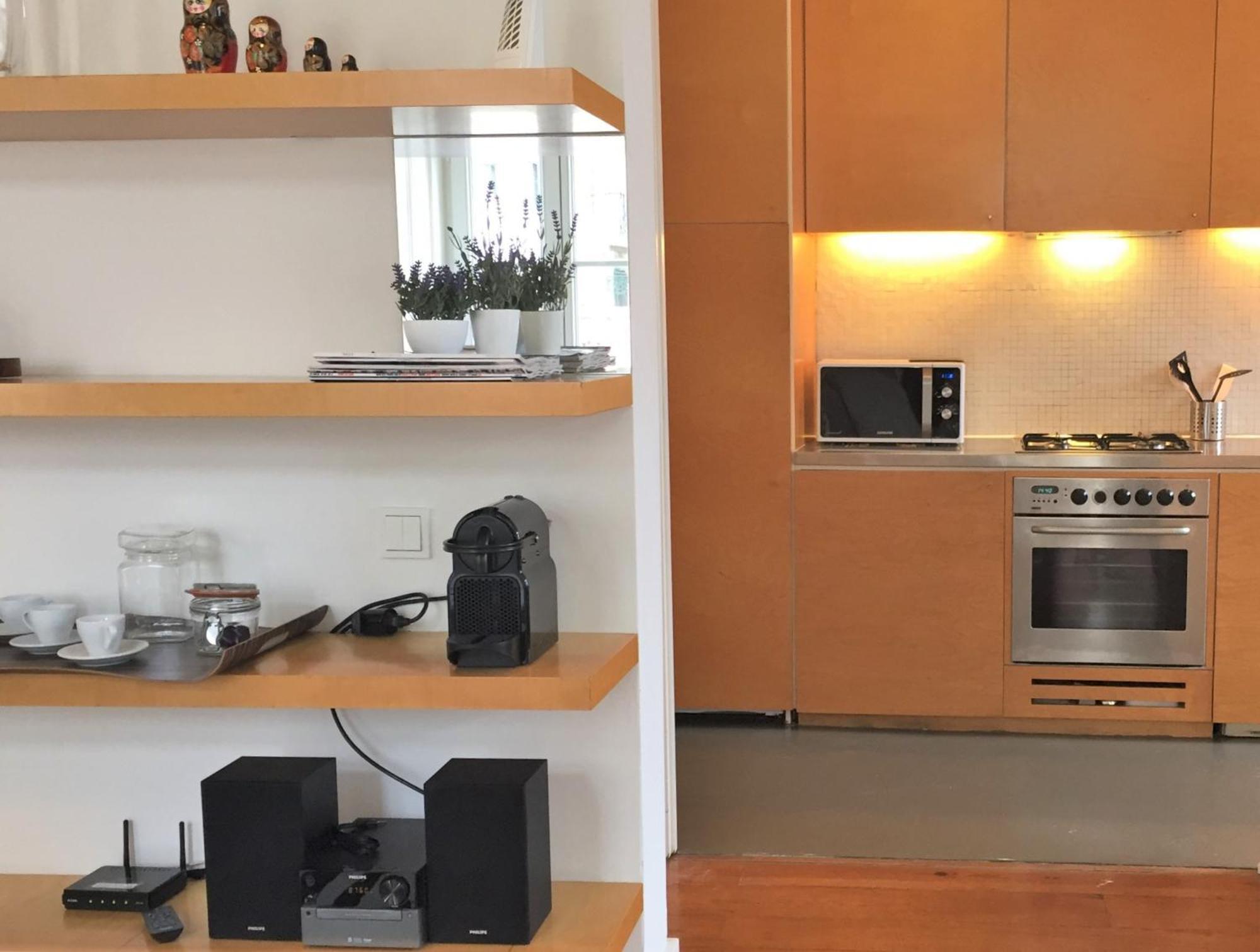 B2 Beautiful Sunny Loft Bairro Alto - Bica * Lissabon