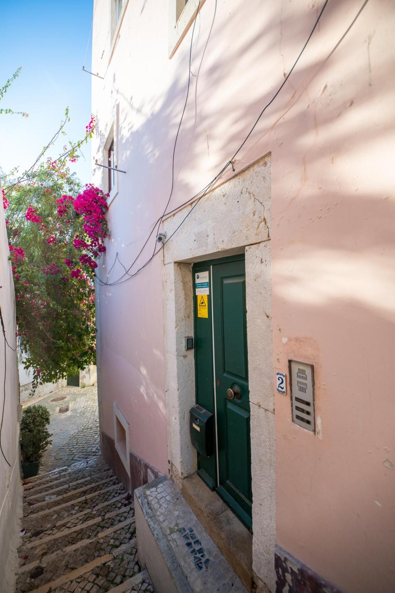 Alfama, The Heart Of Fado - Minutes From Tram 28 Appartement Lisboa