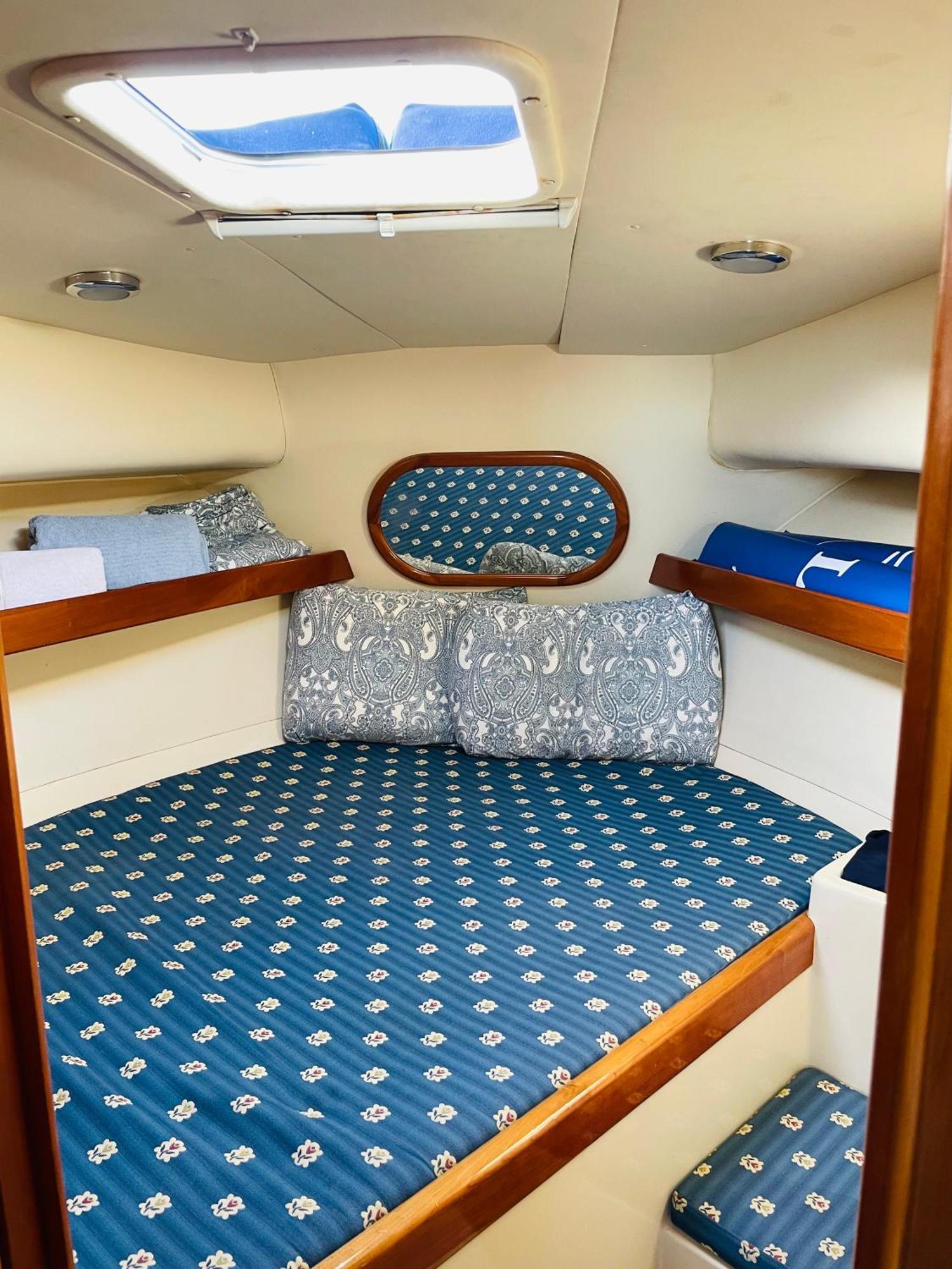 Romantic Boat On The Tagus River Bateau-hôtel