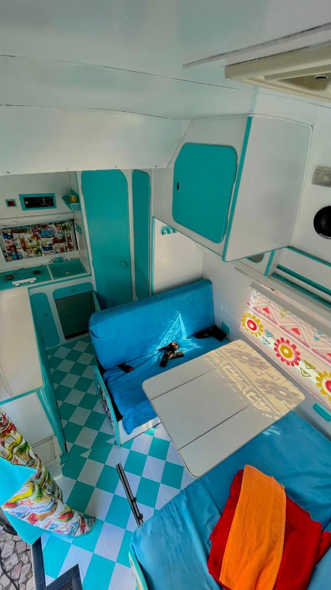 Campervan Dory *