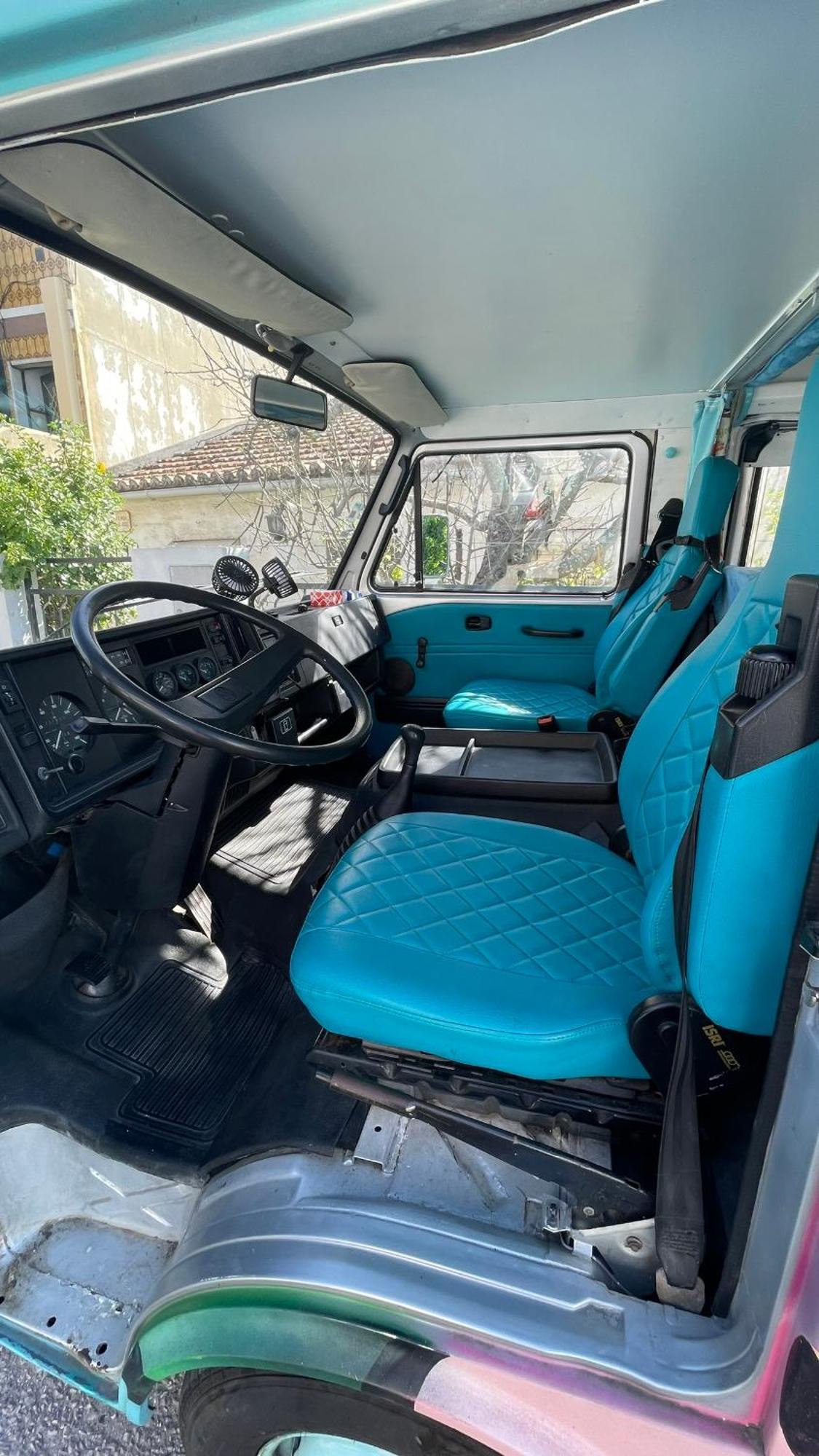 Campervan Dory