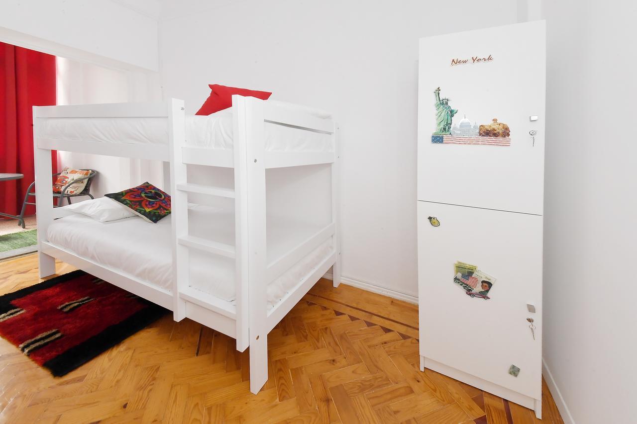Royalty Albergue