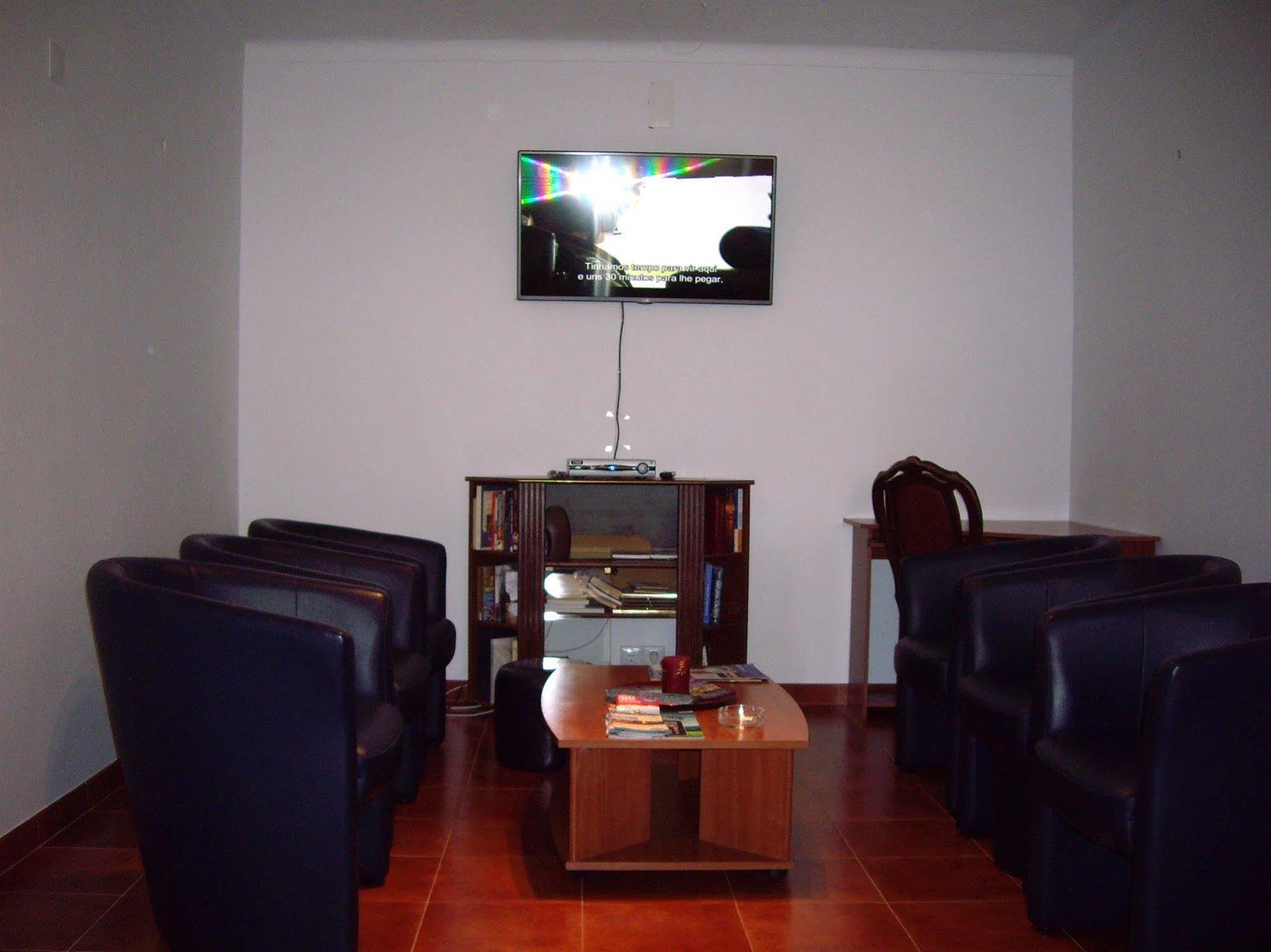 Residencial Camoes Alojamento de Acomodação e Pequeno-almoço
