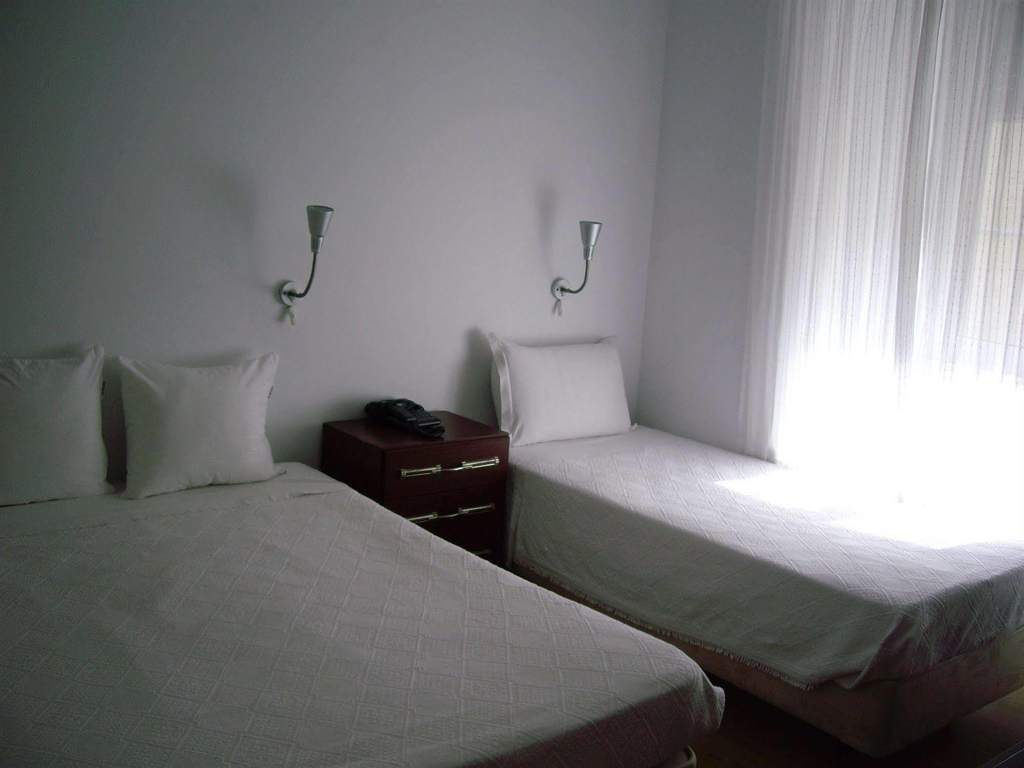 Residencial Camoes Alojamento de Acomodação e Pequeno-almoço Lisboa