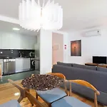 Feels Like Home Liberdade Contemporary Flat