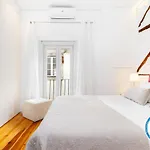 Whome | Downtown Family Apartment