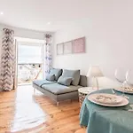 Inloveapartments - Window To Heaven