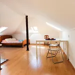 Sunny Attic Loft By Homing