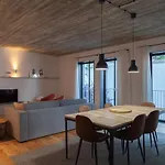Flh Intendente Cozy Industrial Flat