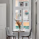 Small Design Studio - Rosa, Bairro Alto