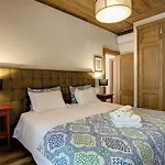 Localtraveling Cathedral & Castle - Family Apartments