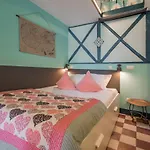 Lisbon Heart Apartments - White Apartment By Lovelystay
