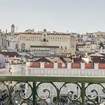 Lisbon Heart Apartments - White Apartment By Lovelystay