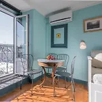 Lisbon Heart Apartments - White Apartment By Lovelystay