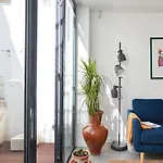 Charming House With Terrace In Lisbon.Wifi.