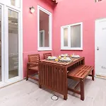 Vita Portucale ! Lisbon Design Apartment With Terrace