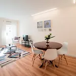 Lis Apartments