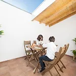 Lis Apartments