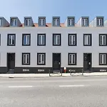 Lisbon Hill House - No. 591
