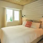 Madragoa Modern Apartments