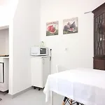 New! Cozy Apartment In The Center