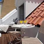 The Downtown Terrace - Fabulous Views, Sun Deck, Penthouse, 5Th-Floor No Lift