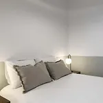Downtown Flat With Design And Comfort At Downtown