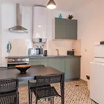 Classy And Charming Apartment By Lovelystay