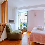 Inloveapartments - Alfama Balcony