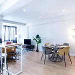 New - Luxury & Bright Apartment Lisbon