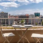 New - Luxury & Bright Apartment Lisbon