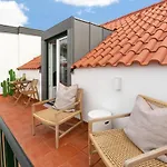 Fantastic Terrace In A Romantic Penthouse At Downtown