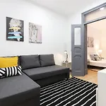 Lisbon Typical By Homing