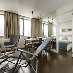 Modern Apartment Marques