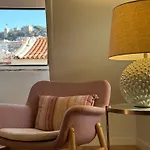 The Romantic Nest - The Perfect Getaway At Downtown, 6Th-Floor No Lift