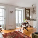 Ama Apartments