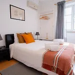 Alameda Apartments & Rooms