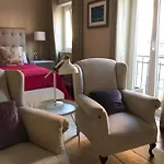 New And Unique Charming Studio At Campolide - 2A