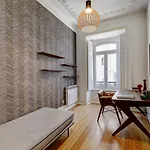 Joivy Astonishing Flat W Office Near Central Lisbon