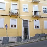 Charming Flat With 2 Bedrooms On Lisbon\'S 7Th Hill