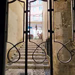 Alfama Apartments Services