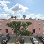 Hostwise - Bright & Family Flat In Paco De Arcos