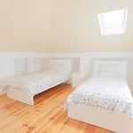 Downtown Seaview Apartment