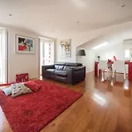 Cosy Chiado Apartment