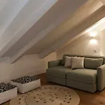 Feels Like Home Restauradores Luxus Flat