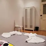 Lisbon Brother\'S Rooms